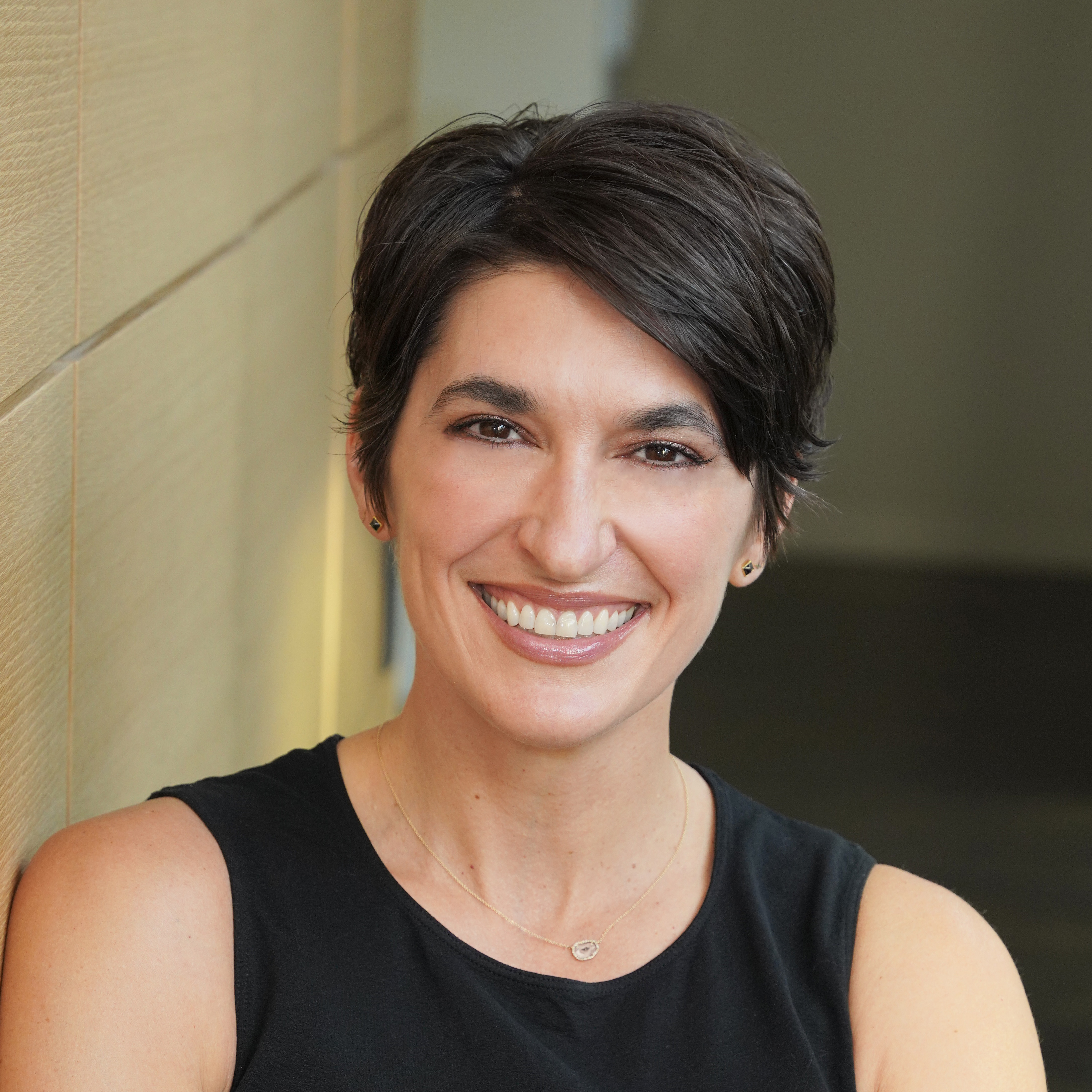 Carrie Fabris